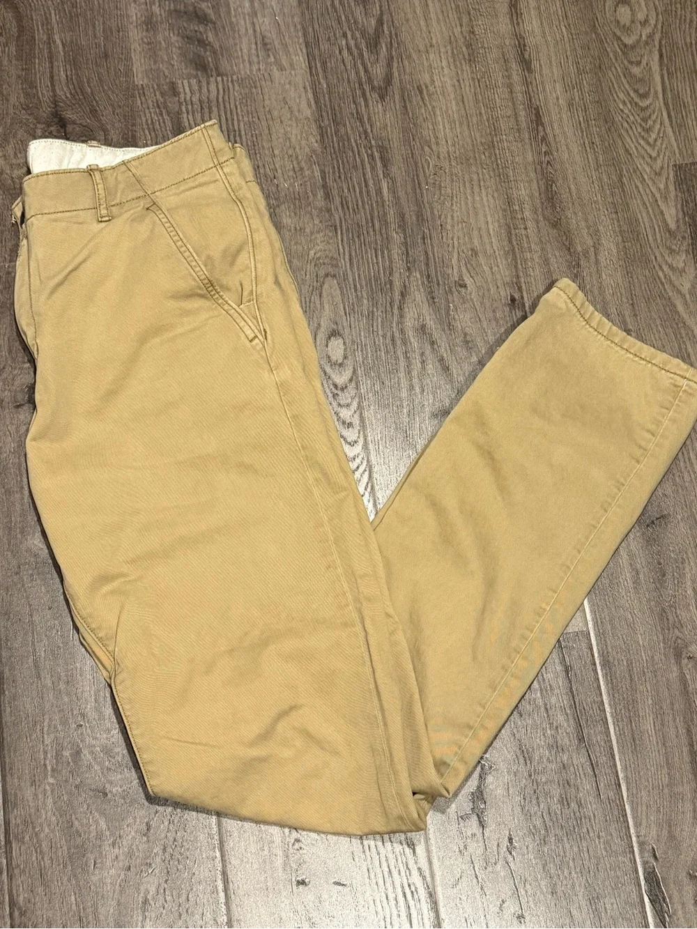 Levi's Strauss Classic Men's tan Chino Pants in Khaki W32 L34